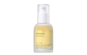 Read more about the article Best Moisturizer for Sensitive Skin: mixsoon Bean Essence Review