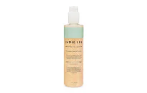 Read more about the article Indie Lee Brightening Facial Cleanser Review: A Versatile Gentle Face Wash